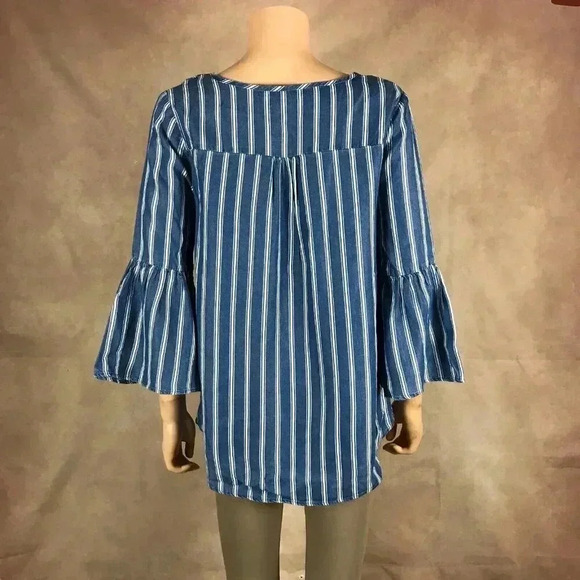 APPRAISAL Bell Sleeve Striped Blue Chambray Top NWT SMALL - Picture 3 of 12